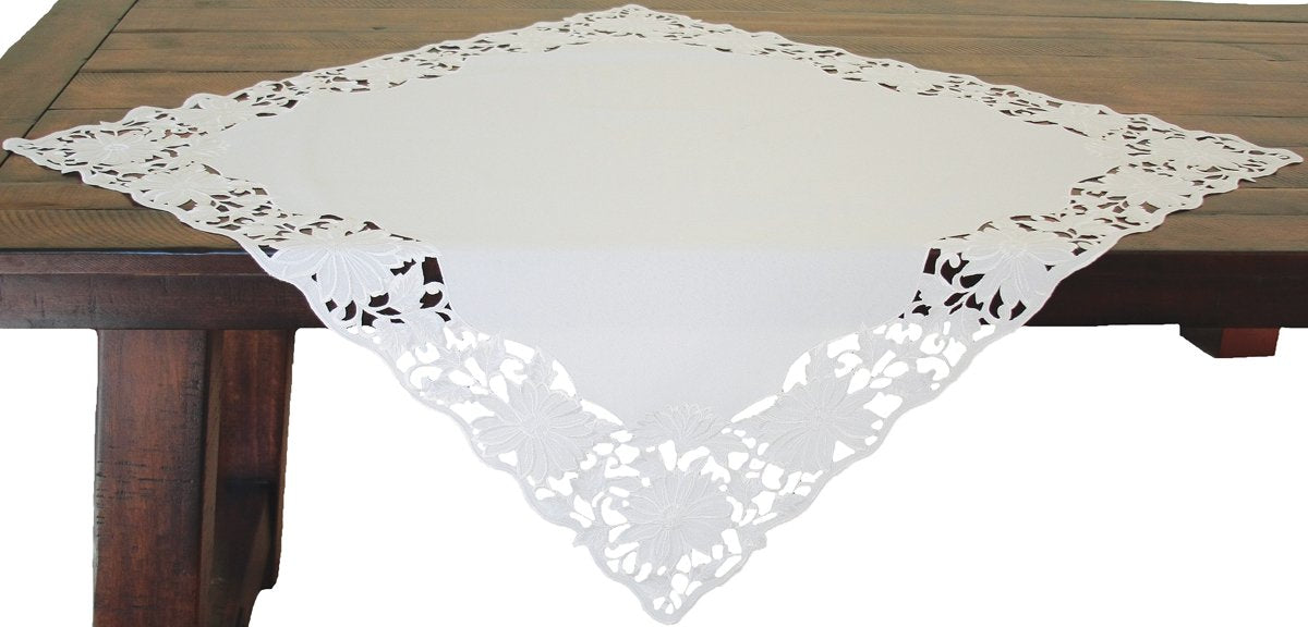 XD14018 Daisy Garden Table Topper